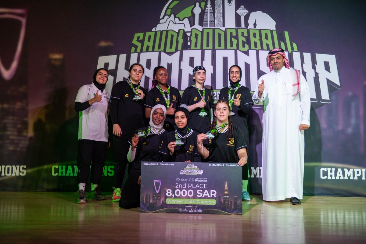saudidodgeball's tweet photo. 📸 | توج صاحب السمو الأمير سعود بن عبدالعزيز بن محمد آل سعود @SaudAlsaud رئيس الاتحاد السعودي لـ #كرة_المناورة أبطال #بطولة_المملكة 2026 لفئة "سيدات كلوث"  🤾‍♂️ 🔥 

وجاءت نتائج الأبطال كالتالي:

1️⃣ نادي سدير🥇
@Sudair_club 
2️⃣ نادي الفاروق🥈
@farouksports 
3️⃣ نادي الحجاز🥉
@alhejazclub2 

تـهانيـنا 👏🌹

#dodgeball