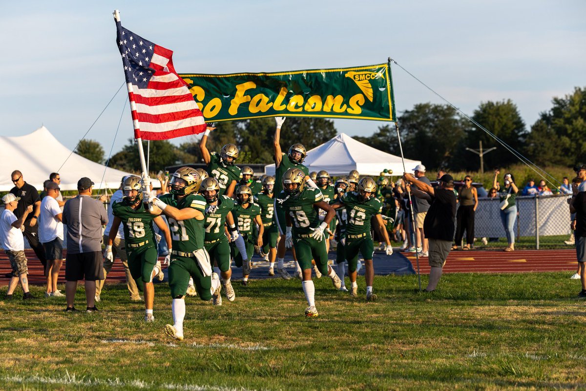GavinLangton27's tweet photo. Last night's physical match up against New Boston Huron ended in our favor! 55-15! 
@MIexposure @MichFBFrenzy @PrepRedzoneMI @statechampsmich @Bryan_Ault @Michiganhsfca @mwfbrecruiting @AllenTrieu @RallyPreps @CSAPrepStar @CB20Media https://t.co/VTgoT4GJvj
