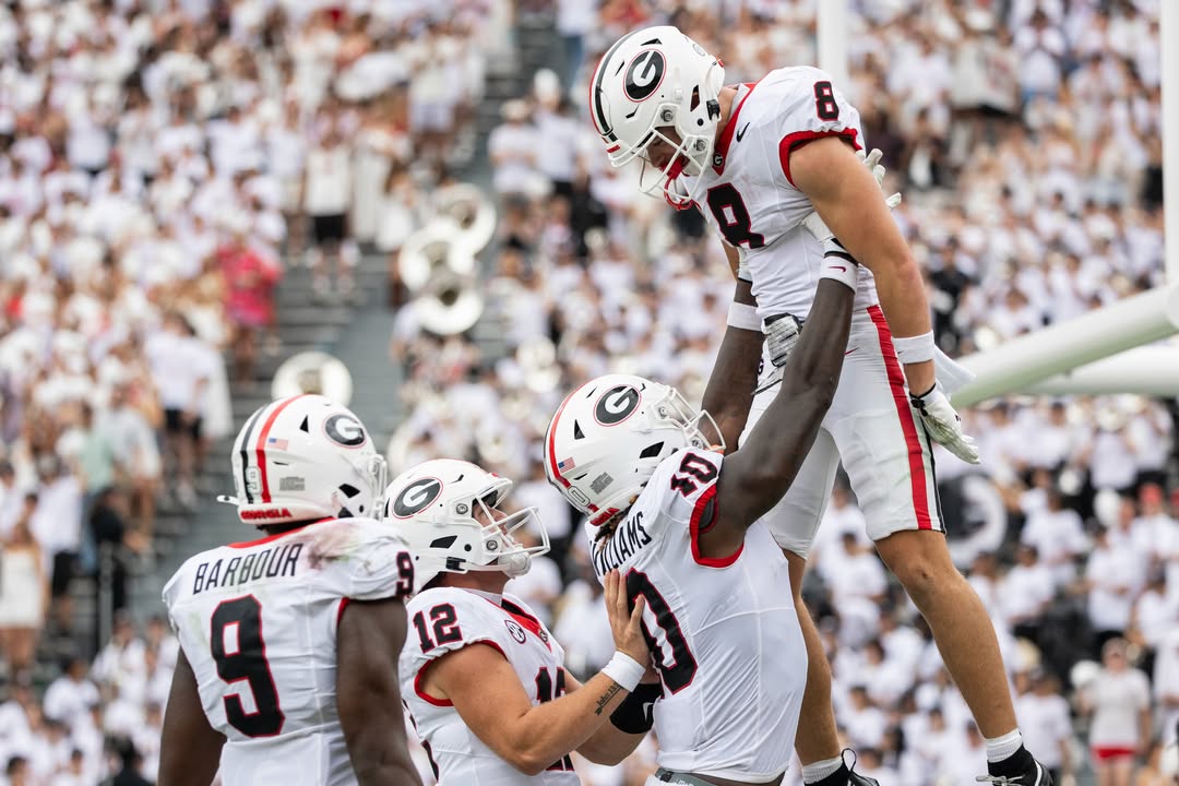 universityofga's tweet photo. A little rain never hurt nobody 🌧️ https://t.co/c5RwrRs8hD
