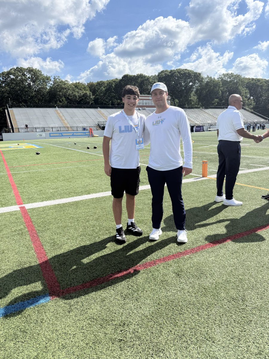 JustinAmato10's tweet photo. Had a great time at the @LIUSharksFB game and campus! Thanks again @RylanStamn for the invite and hope to be back soon!
@CoachMIT11 @CoachKevinCarty https://t.co/AeCcAzJk2F
