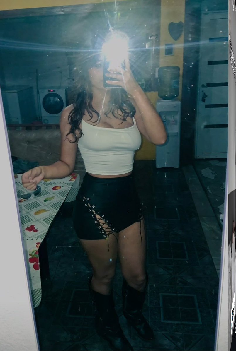 Pend3jasTr0l174's tweet photo. Hagan lo que quieran con esta p3nd3j4 infiel
#putita #trolita #pendeja #engreida #cumtributeِs #nsfw #morbo #creida #tribute #infiel https://t.co/xTYhyuyQ6D