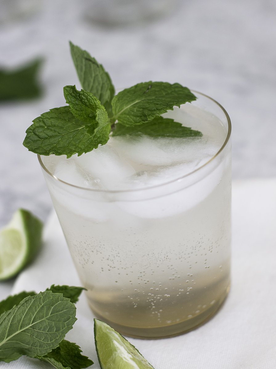 AnnaVocino's tweet photo. Cool, crisp, and downright refreshing! 🌿🍸 The Mint Gimlet from Eat Happy Too is your new go-to cocktail for a smooth sip with a fresh twist. Who’s in? 😏 #EatHappy #CocktailHour https://t.co/h8LXJIg2er https://t.co/DoKriCYQUn