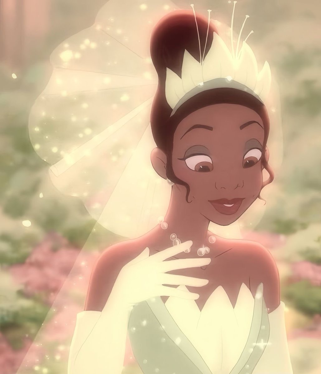 moonmilk_cocoa's tweet photo. aware that blk fem bisexuals are being called blossoms.. this was made for tiana!!! she’s literally a flower 😭💞 https://t.co/RONz4vQOeZ