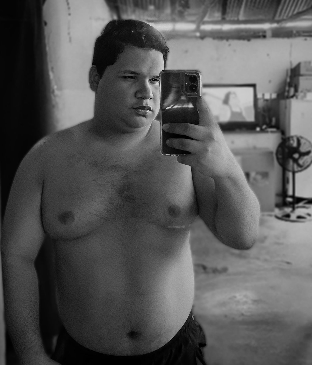 Cesaracs08's tweet photo. #chubbyboy 🐼 https://t.co/9a1R1sDkgQ