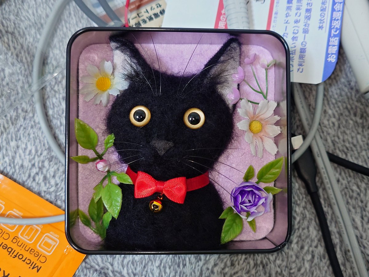 ODoraneko's tweet photo. 羊毛フェルト修行中。
ちょっとずつリアルに
作れるようになってきました。
いつかあんずちゃんを
完全再現したいです。

#猫　#黒猫　#羊毛フェルト https://t.co/7o5efHavjW
