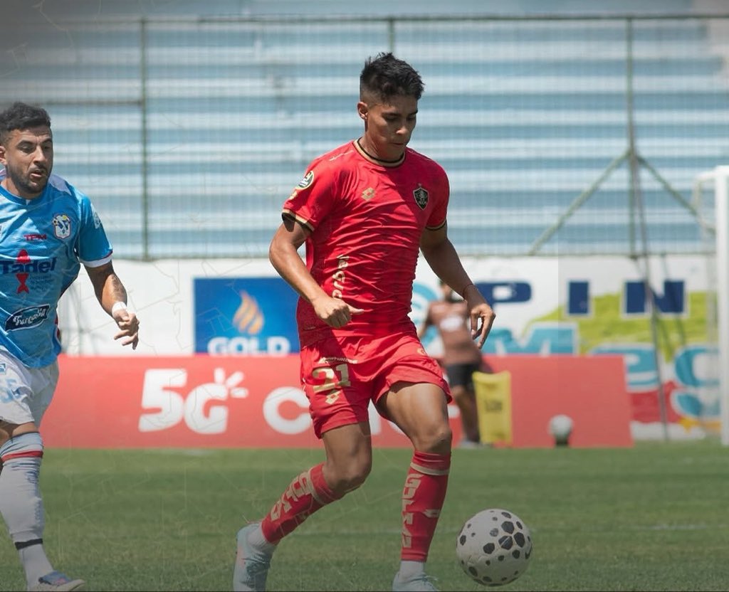 directfutbolec's tweet photo. Aucas igualó sin goles ante el #MantaFC ⚽️🟡🔴
El equipo oriental, de momento, se mantiene en el segundo lugar con 50 puntos. https://t.co/CQJFXBKQTD