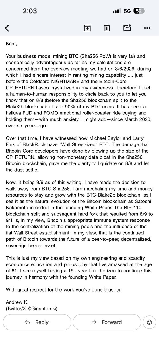 Gigantorski's tweet photo. #XBT #BTCB2 Bitcoin (est. 2009) following the Cypherpunks along the pure monetary blockchain, not the Spamcoin Suitcoiners spam-storage/ransom-note blockchain. https://t.co/Y0VQNxYhvx