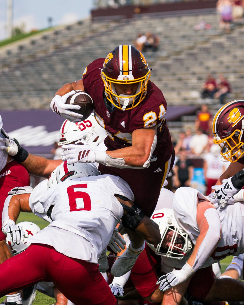 CMU_Football's tweet photo. Soaring into the end zone for his first TD as a Chippewa

#FireUpChips https://t.co/m8o8LV3INY