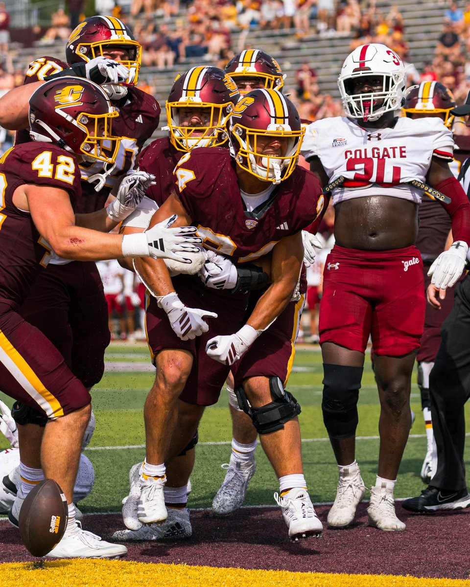 CMU_Football's tweet photo. Soaring into the end zone for his first TD as a Chippewa

#FireUpChips https://t.co/m8o8LV3INY