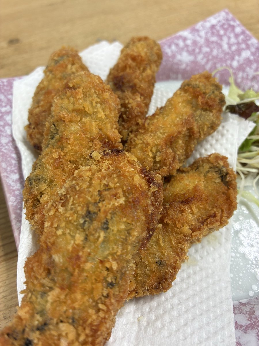 fukusuke0102's tweet photo. #昼メシ
山口県下関市にある「おかもと鮮魚店」🐟
海鮮丼美味しかったです‼️ https://t.co/GuQdzdYEMz