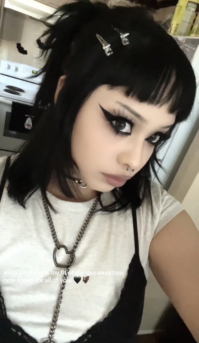 milkgorebabe's tweet photo. 🐀🖤 https://t.co/oSoX4JlUDP