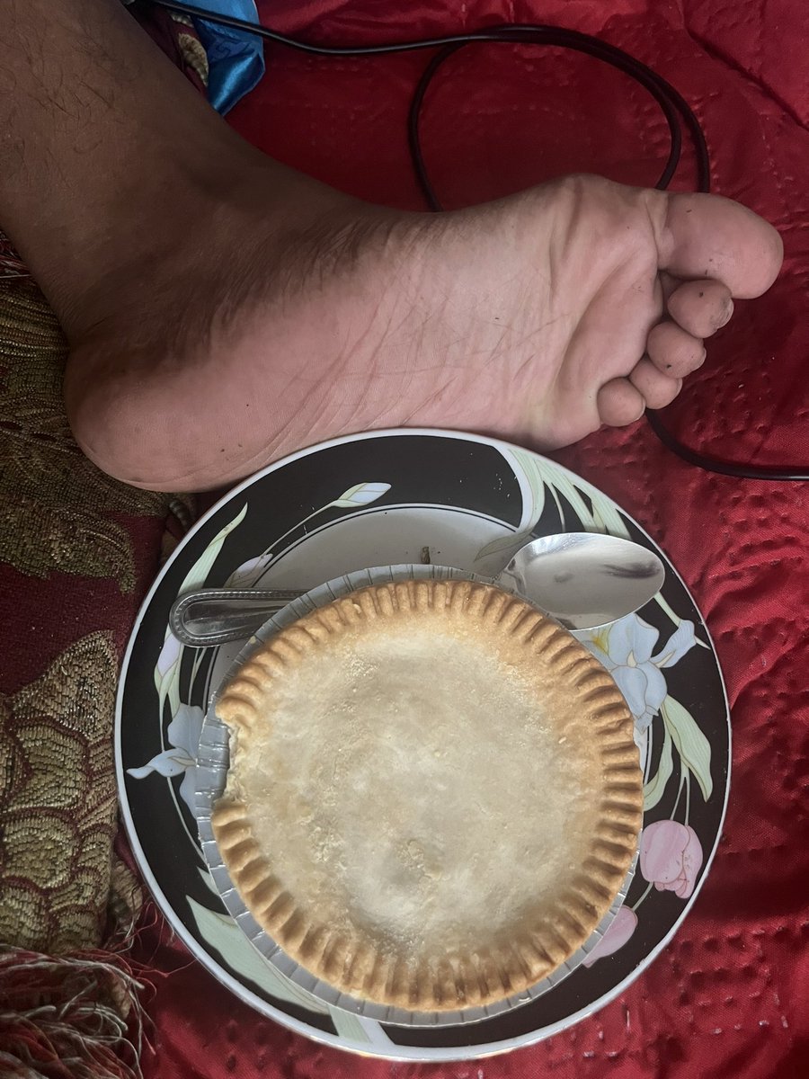 Bastiano17Fuego's tweet photo. I got something hot just 4 you to eat &amp; suck on 🌭🍦🦶🏼🥧 #findom #alphafeet #alphmaster #findomfeet #cashmaster #cashpigs #cashslave #mixboyfeet #feetworship #masterfeet17slipkid #socks #dirtysocks #toes #bottoms #tops #feet #foot #alphafoot #footworship #maskonmaskoff https://t.co/nNWtM501V3