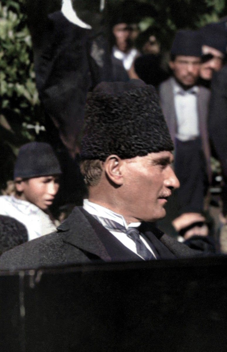 kronikkdokuman's tweet photo. 102 Yıl önce Reisicumhur Atatürk Bursa'da. (11 Eylül 1924) https://t.co/OcnBgcdyga