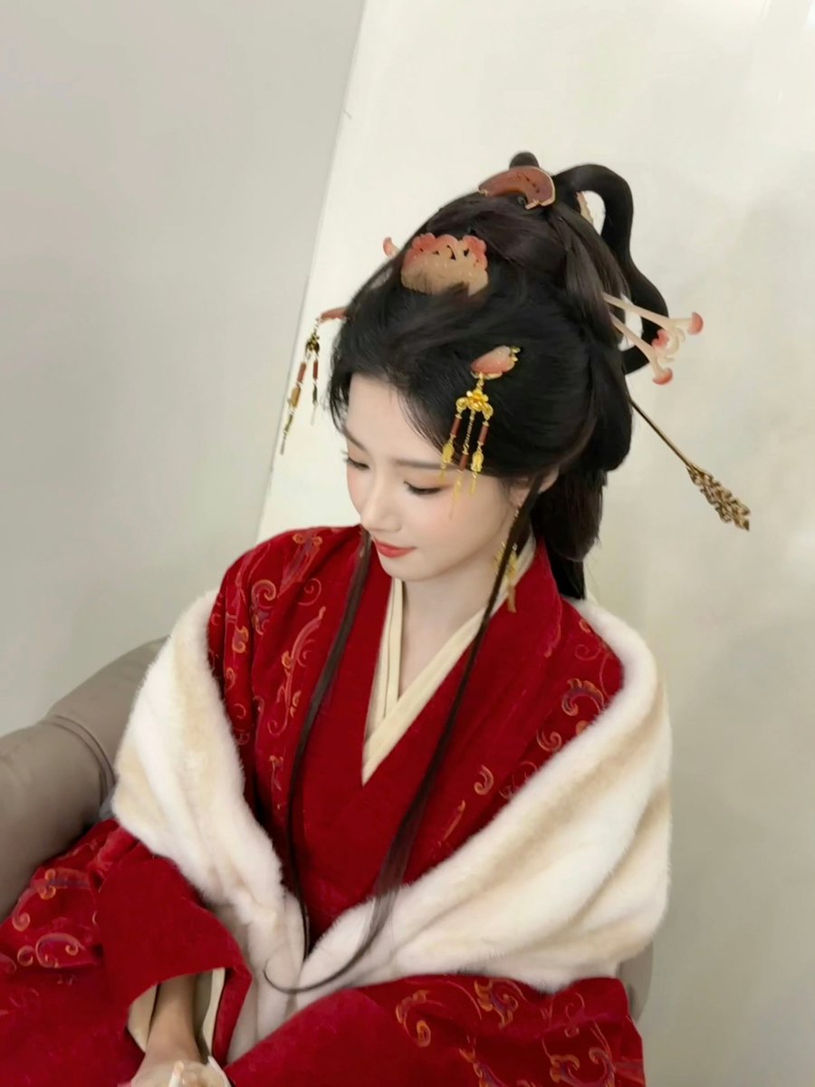 5u31n's tweet photo. 명의 흑화 그 자체..

#노욱효 #luyuxiao #卢昱晓 https://t.co/vQ2LkJceEk