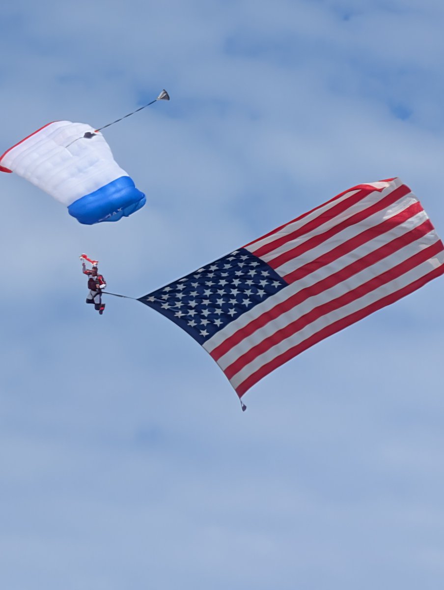 broadwayj03's tweet photo. #Wildwoodsairshow https://t.co/QoJSFvdXxP