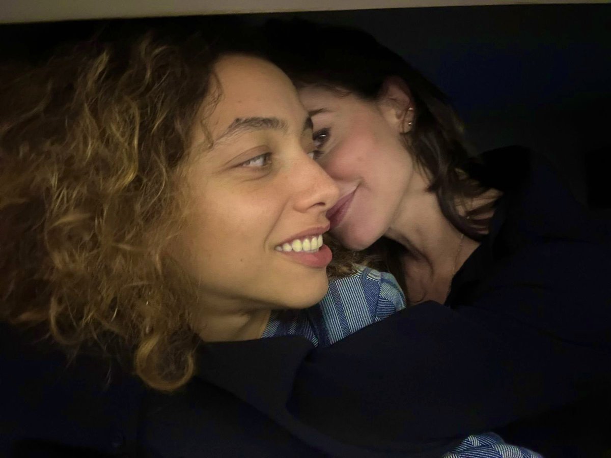 aboutszyo's tweet photo. lembrei dessas fotos encantadoras de alice e alinne https://t.co/mTAiOLbLXV