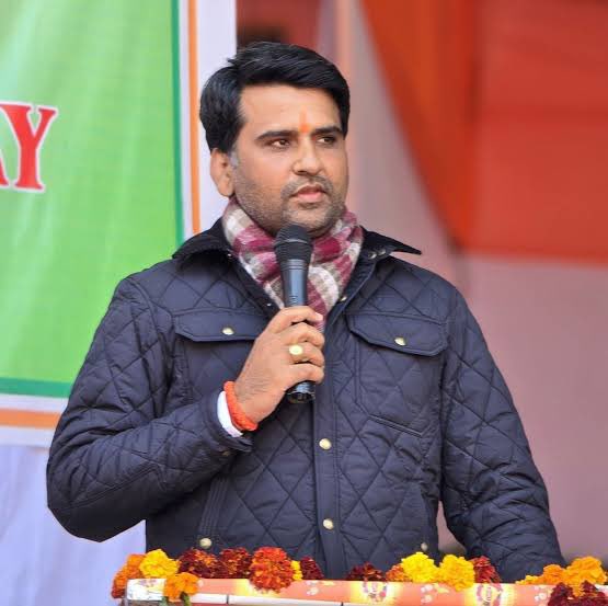 VinodJakharIN's tweet photo. मुंडावर विधायक श्री ललित यादव जी को जन्मदिन की हार्दिक बधाई एवं शुभकामनाएँ। 

ईश्वर से आपके उत्तम स्वास्थ्य एवं दीर्घायु जीवन की कामना करता हूँ।
@lalityadavinc https://t.co/1ik6cQCmkT