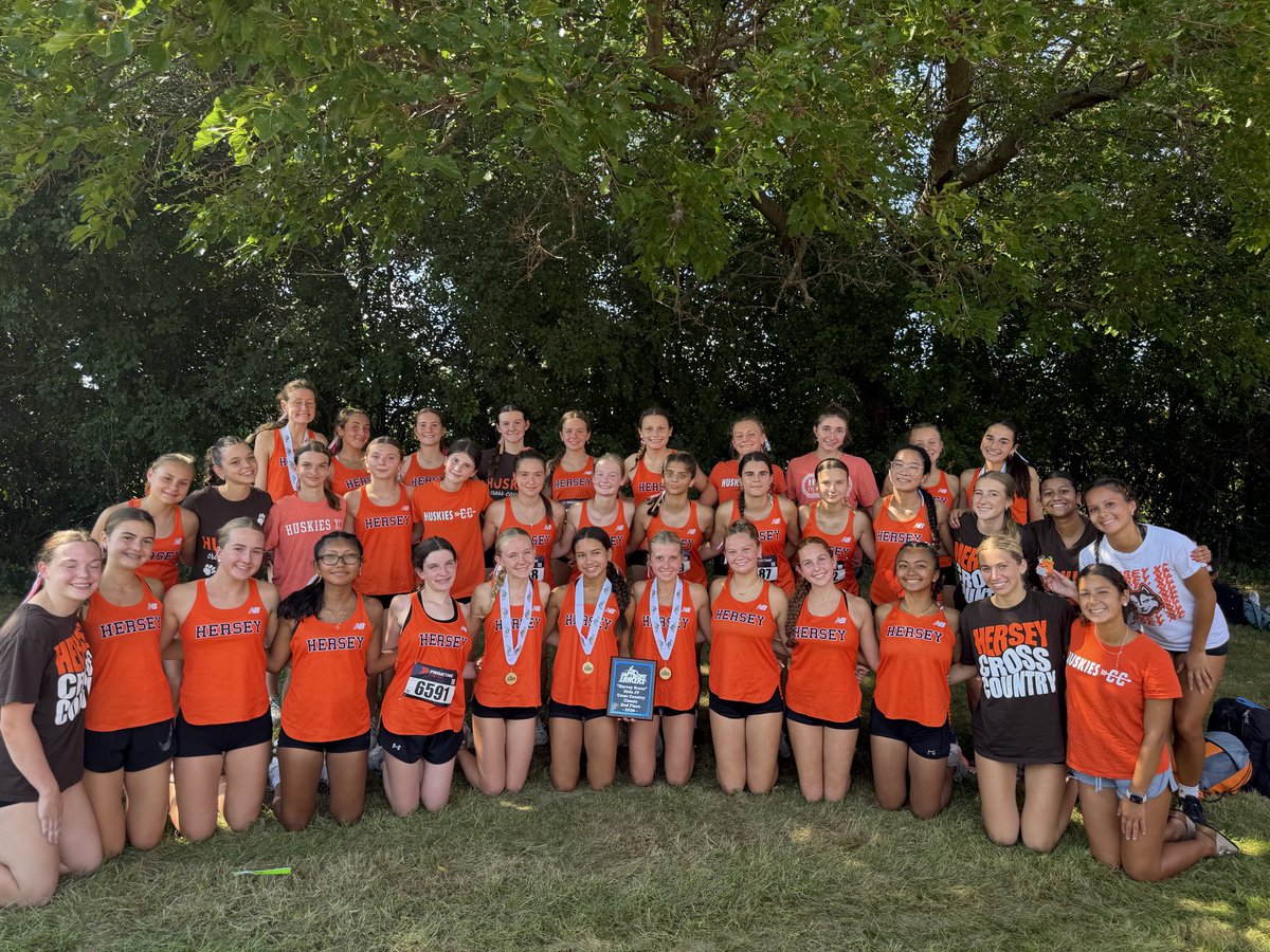 HerseyGirlsXC's tweet photo. The Huskies battled through the sun and had a great TEAM day!
Varsity took 8th with Izenstark leading the way in 22nd, JV took 2nd with Serur winning the race, and our Open earned 5th with Rugg earning 7th. WAY TO GO HUSKIES! 💥🔥🧡 #MUSH
Results: https://t.co/hqPweojBiy https://t.co/NmpXzUpdAV