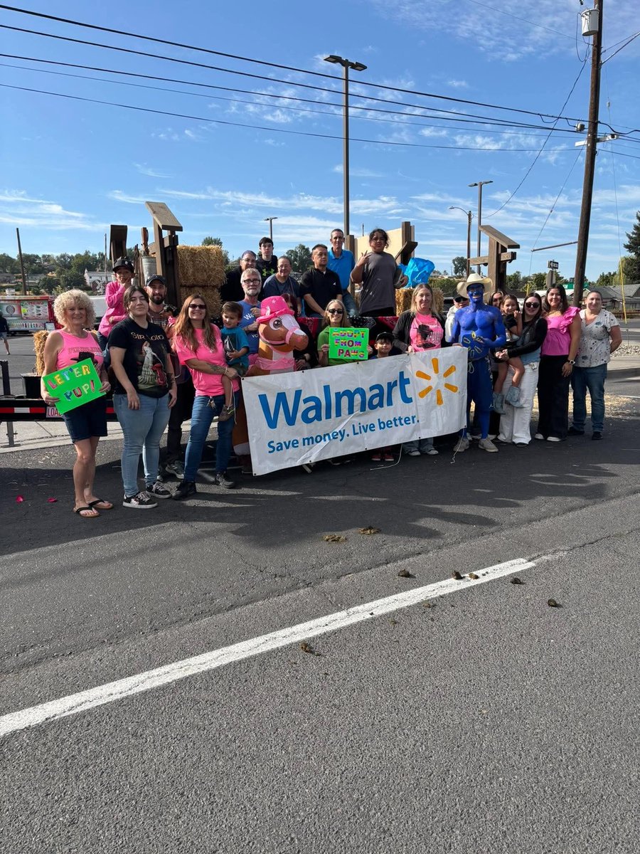 PAWSPendletonOR's tweet photo. Look for PAWS in the parade today on the @walmart2492 float! We hope everyone has a safe and happy Round-Up! #leterbuck #adoptdontshop https://t.co/VELP3J5RmM