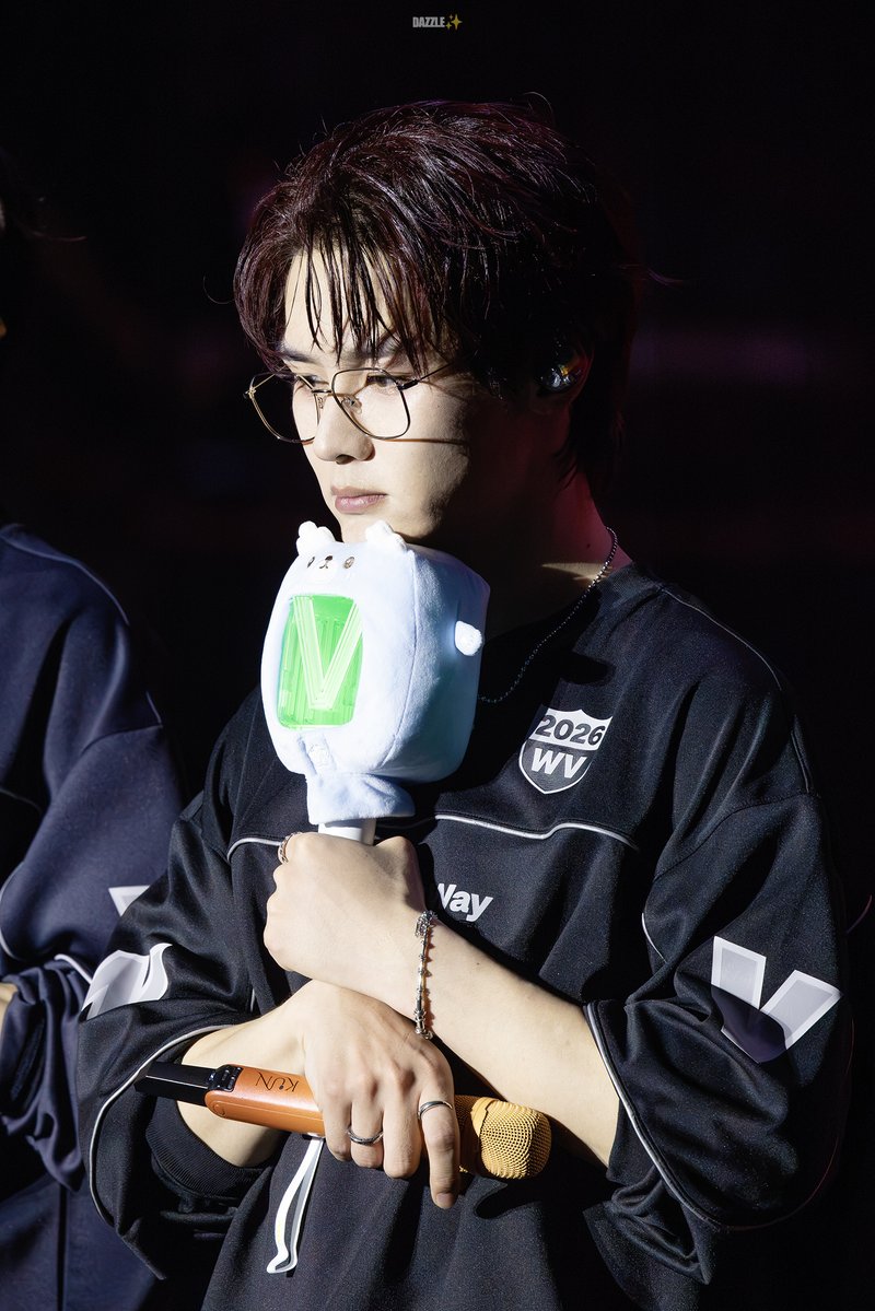 dazzle_0101KUN's tweet photo. 260912 WayV CONCERT TOUR [BORN THIS Way] IN SEOUL DAY1

쿠루몽파파☁️

#쿤 #KUN #钱锟 #クン
#WayV #威神V https://t.co/2N08zyN1El