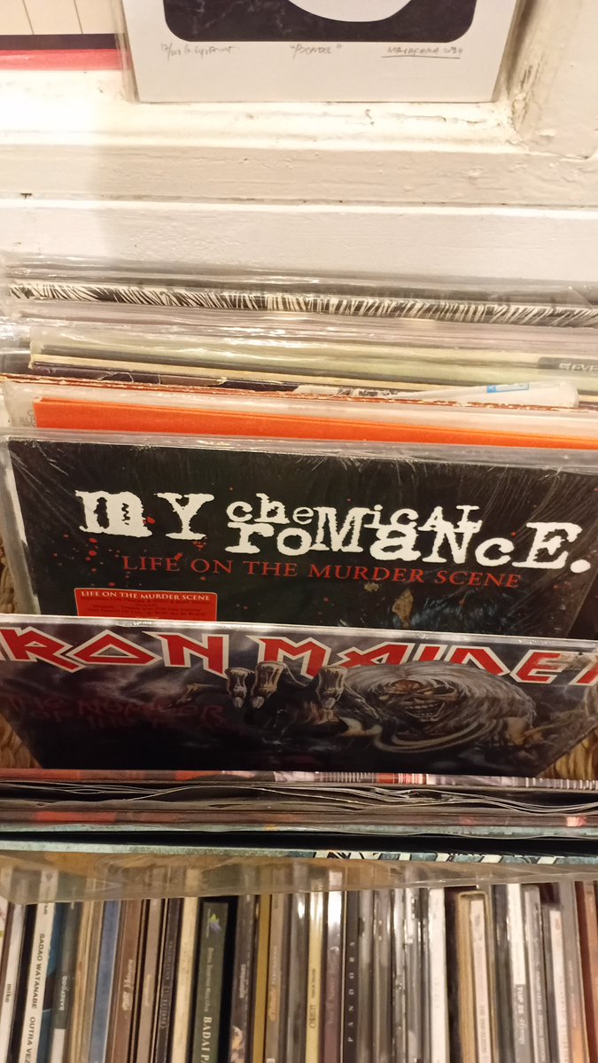 hipswingerx99's tweet photo. menemukan mcr n iron maiden di cafe imut.. https://t.co/1OU8Z4LNfJ