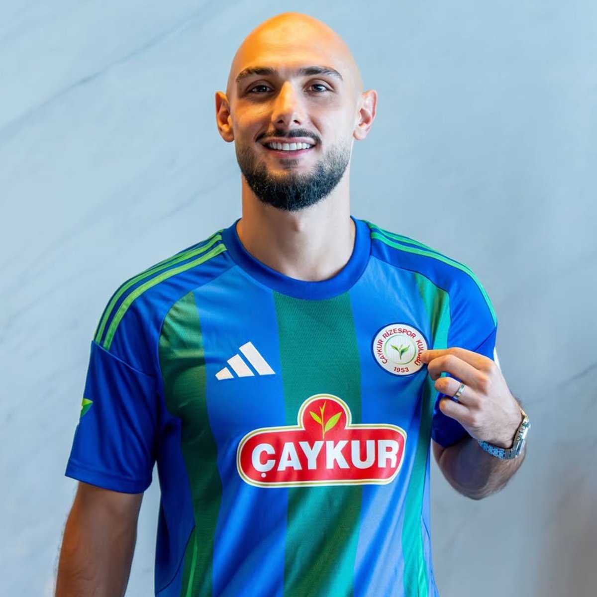forzacimbom's tweet photo. Rizespor'a kiralanan Ahmed Kutucu, henüz skor katkısı yapamadı. https://t.co/4EEAOKV0Ra