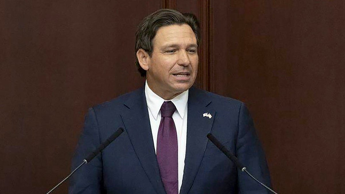 Perpecitiv's tweet photo. Left calls Trump's $5K pledge a "cash bribe" and vanity stunt;

right frames it as a real policy fight, headlining DeSantis's warning it means "more debt and more inflation." 

Both mostly skip his actual alternative: cut taxes instead of borrowing $1.5T. Which framing holds up? https://t.co/sCQHHyqdNX