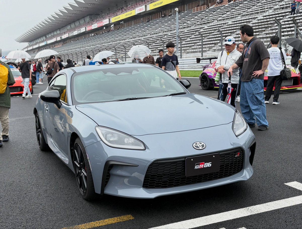 mtNBWMprjdce0lH's tweet photo. 昨日は富士スピードウェイでFUJI 86/BRZSTYLE2026に行ってきました！ https://t.co/q34UUsZ4KG