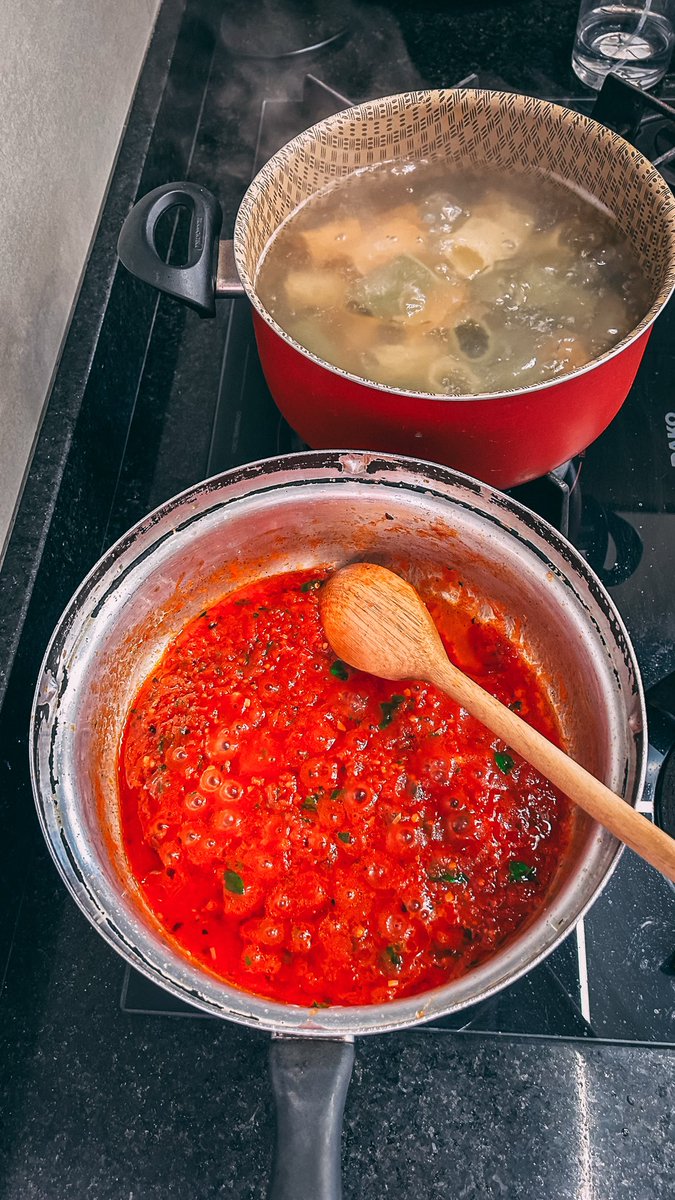 Tulio_Stapp's tweet photo. Homade italian pasta! 👨🏻‍🍳🍝🇮🇹

#italia #pasta #italianfood https://t.co/FfujNgvAJ3