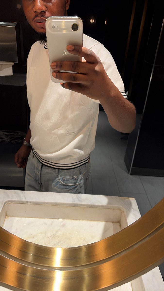 DrizzyGazzy's tweet photo. 🎉 https://t.co/k6U52x1kzP