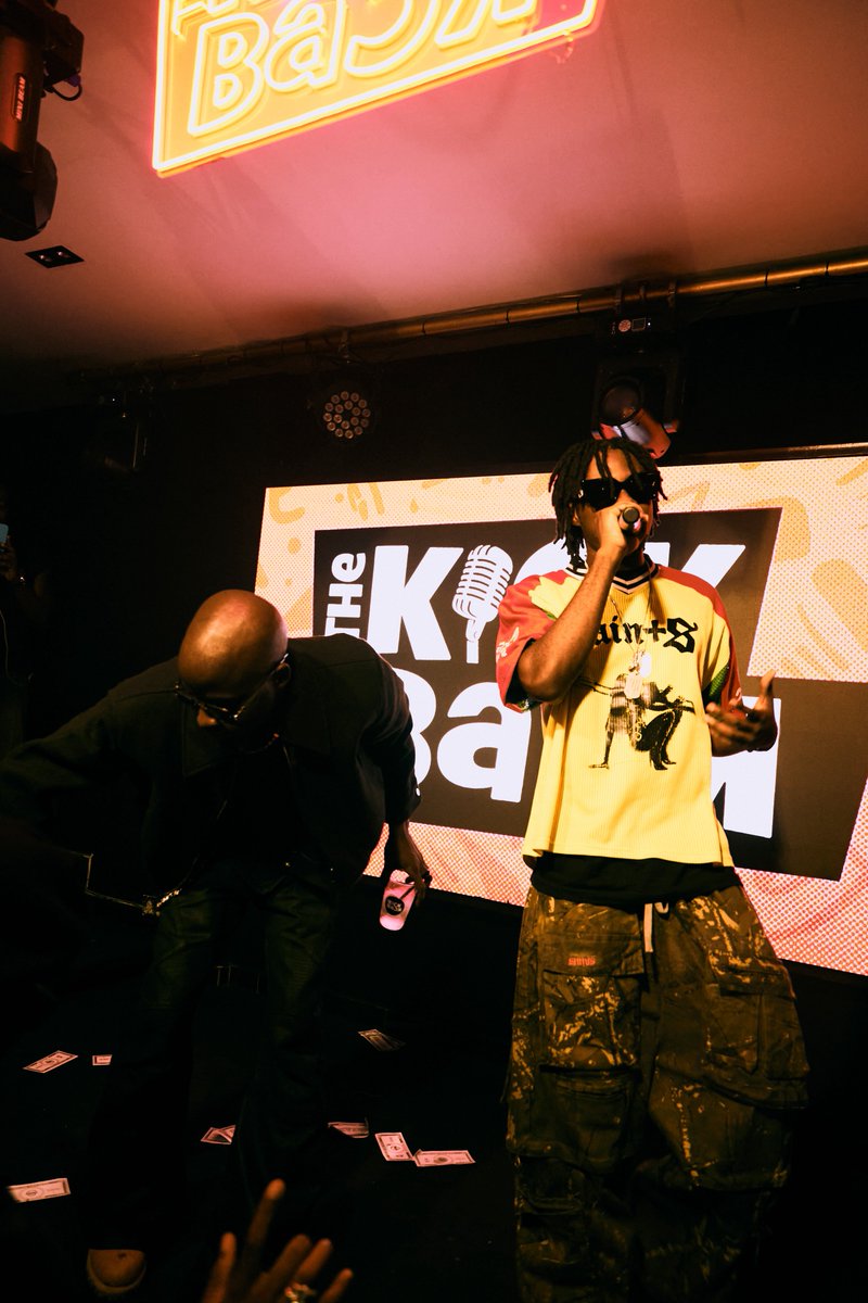 Realsaints_itw's tweet photo. BIG SWAG BIG GVNDM https://t.co/xVaY7Kbddq