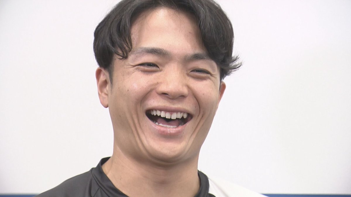 htbsports's tweet photo. きょう13日(日)の #FFFFF は~
今季初HRをマークし
キャリアハイの成績を残している
プロ5年目、有薗直輝選手。
自身の取扱説明書を作る
「Fのトリセツ」に
挑戦してもらいました。
マイブームや長所、宝物は?
なんでもグンジは、焼き鳥を食べるなら?
#lovefighters #ファイターズ https://t.co/Mpja2kHuLt