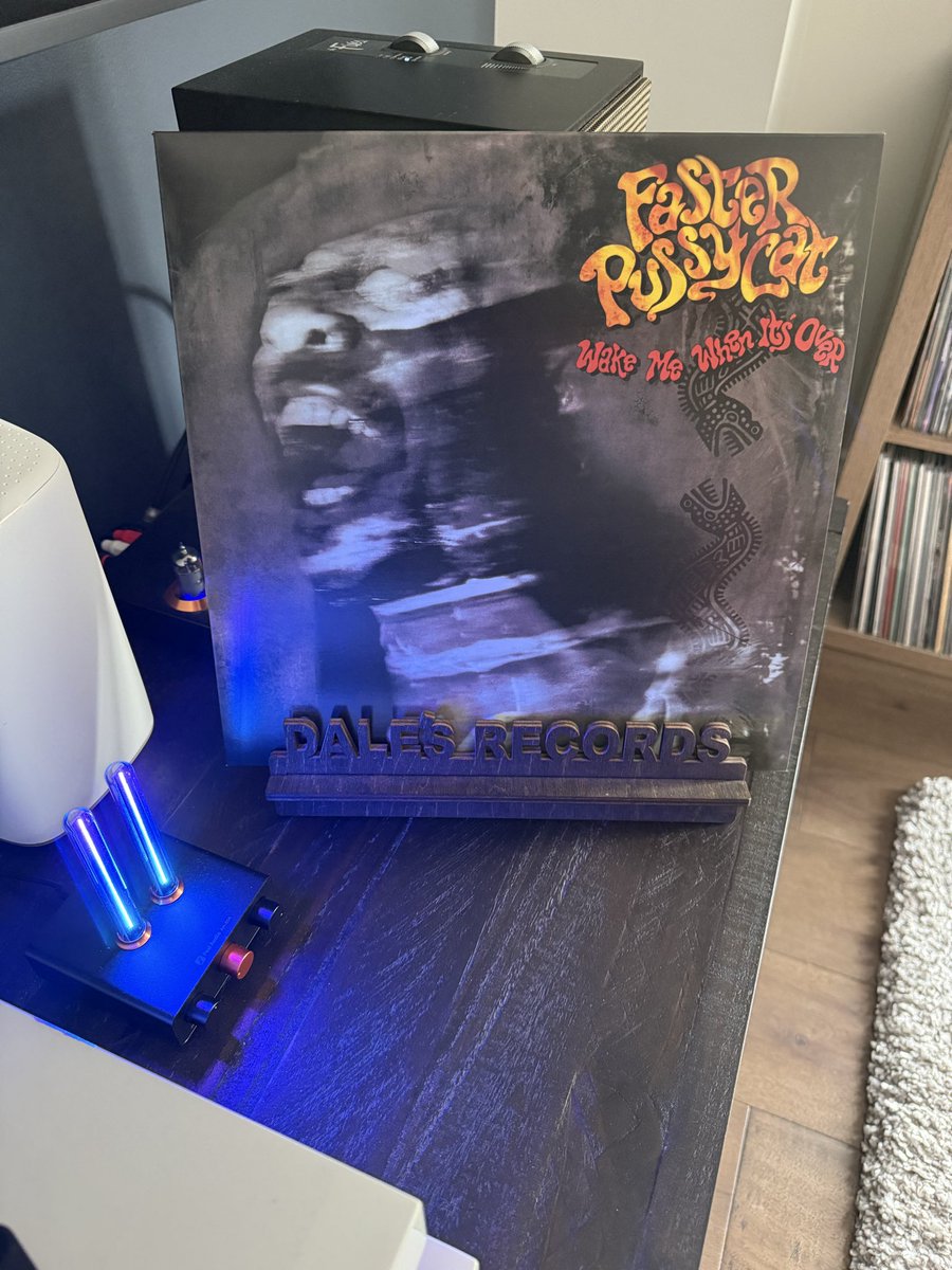 Habs_4_Life's tweet photo. Saturday tunes! A great album from 1989. Cheers to a great weekend.🍻
#FasterPussycat #WakeMeWhenItsOver #NowPlaying #VinylRecords 🎶 https://t.co/XOAjPFQC1C