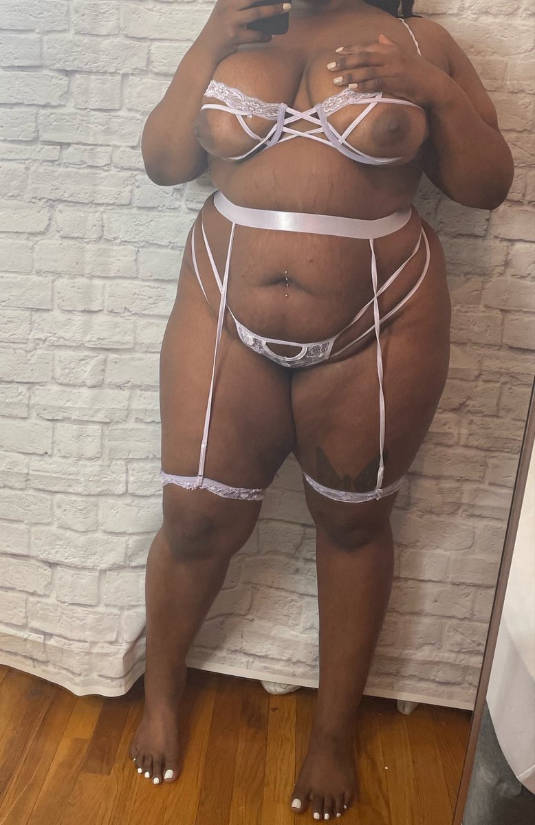 bbyren_xx's tweet photo. #rt if you love black women ☺️💜 https://t.co/xe3WmwdY3N