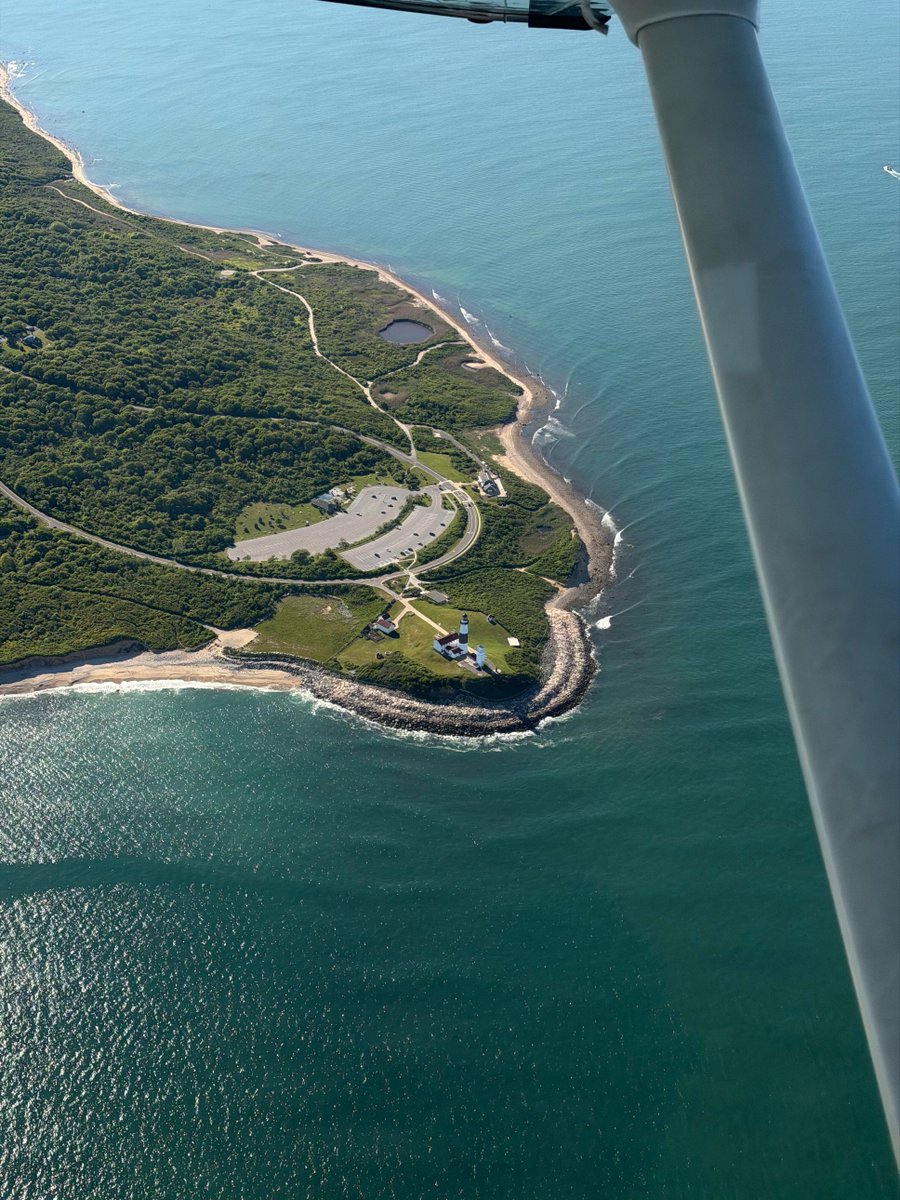 hidden_nota's tweet photo. Looking down on the world from above, every second reveals a unique view. https://t.co/h1jEVIZ4EU