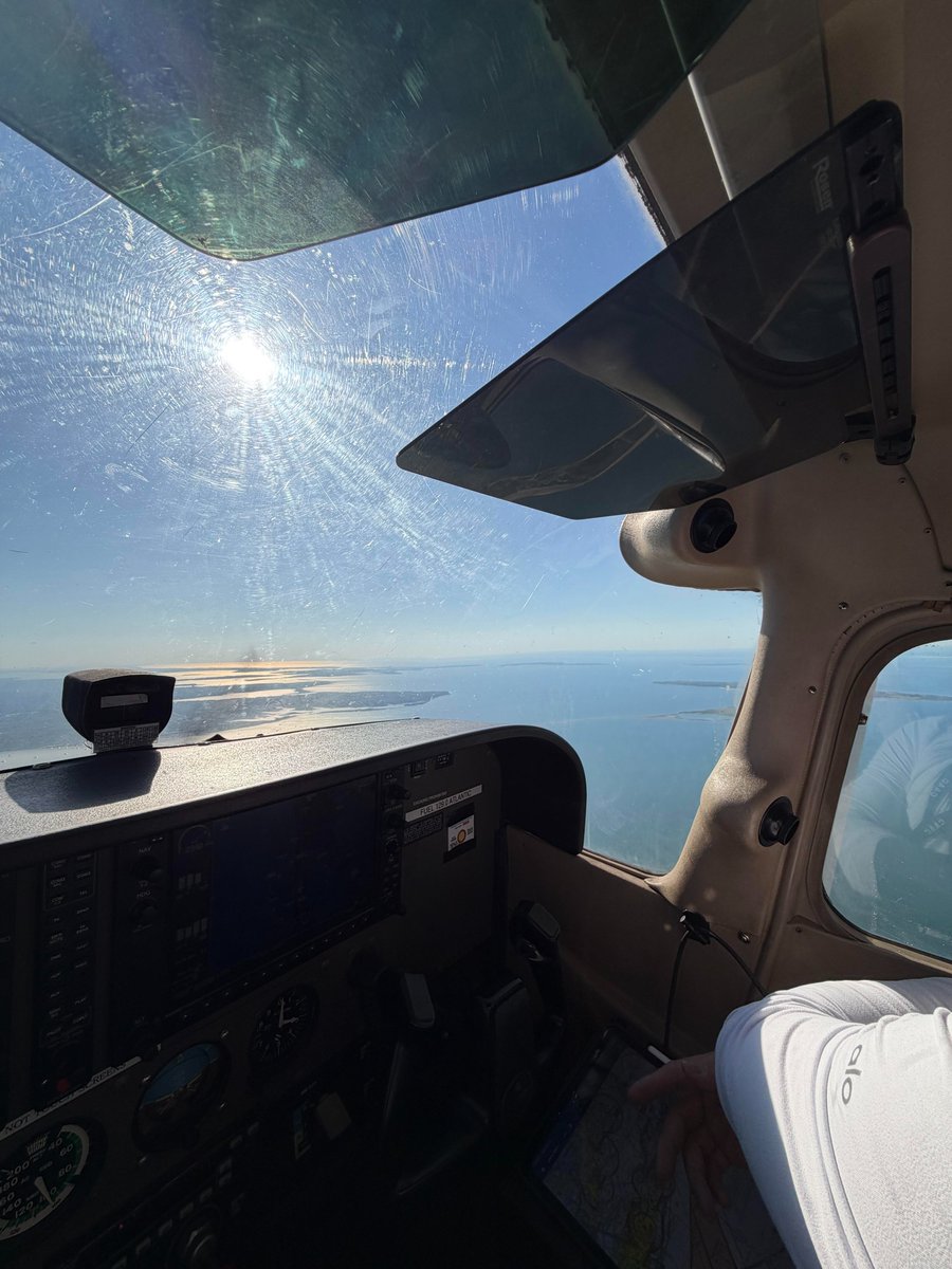 hidden_nota's tweet photo. Looking down on the world from above, every second reveals a unique view. https://t.co/h1jEVIZ4EU