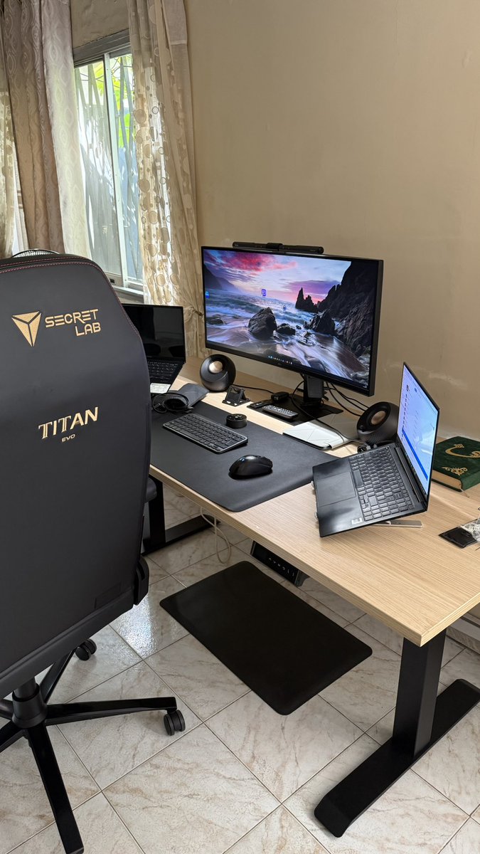 TheBaabs's tweet photo. Hello @secretlabchairs 🥰 https://t.co/Truly8SLIq