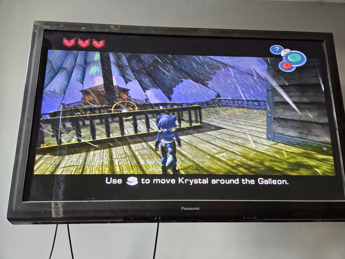 chris_max18's tweet photo. Time to return to the wonderful game of #StarfoxAdventures after 20+ years away and the wonderful Krystal voiced by the amazing @RealKrystalFox, 👏. #NintendoGamecube #nintendowii finally got a GC controller off amazon so im able to enjoy it once more! https://t.co/OxQkpJnYvF