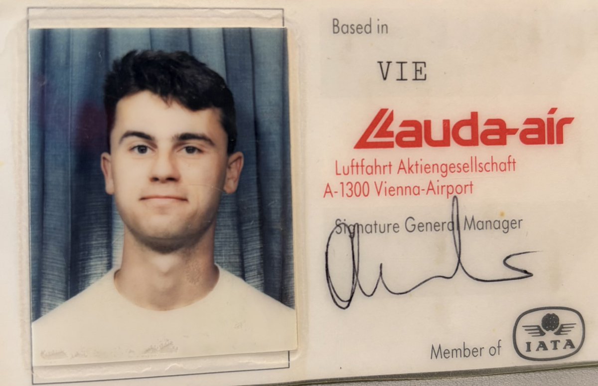 norbertghofer's tweet photo. Was man nicht alles beim Aufräumen findet. Niki Lauda war übrigens ein toller Chef für uns Techniker. Er hat Technik geliebt, und er hat sie verstanden. #NikiLauda https://t.co/aGL3smskaX