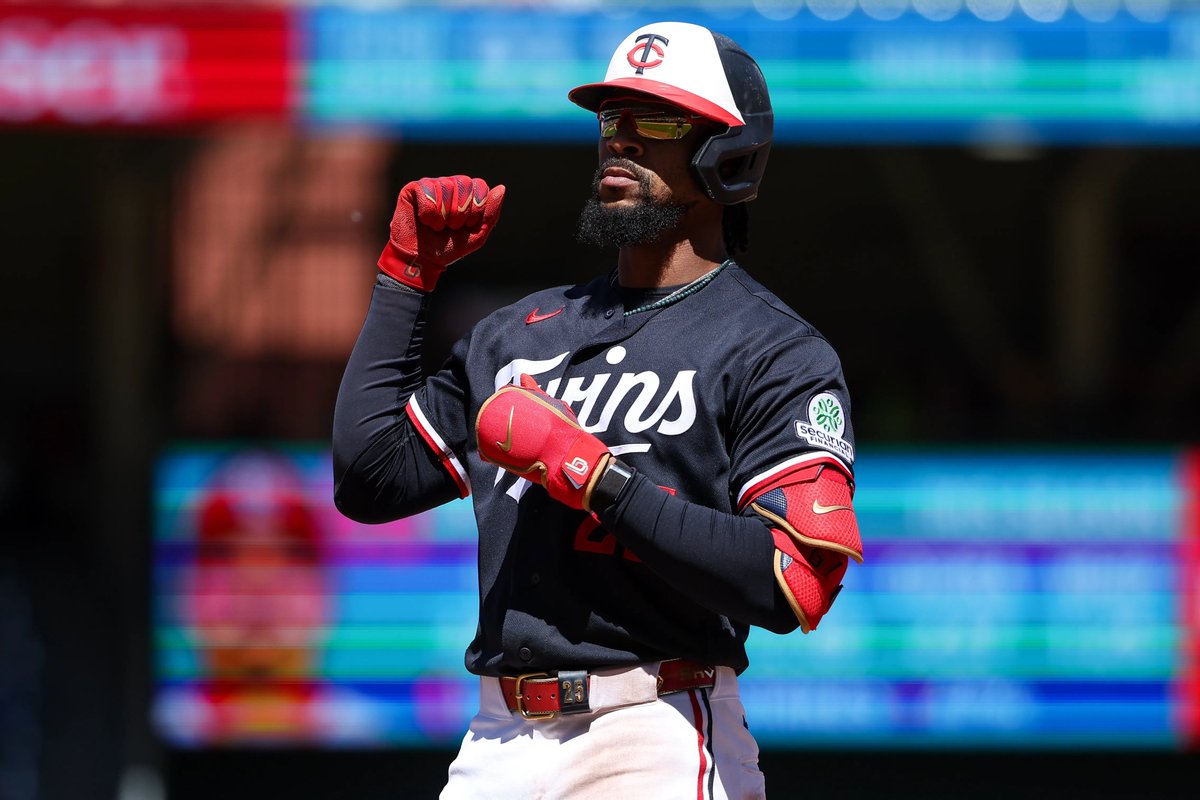 PredictEX's tweet photo. BYRON BUXTON IS OFFICIALLY DONE FOR THE SEASON.

Hip surgery scheduled, been out since Aug 30. Twins lose a core piece for the stretch run.

Trade before first pitch. https://t.co/XzOQgfFQYm
