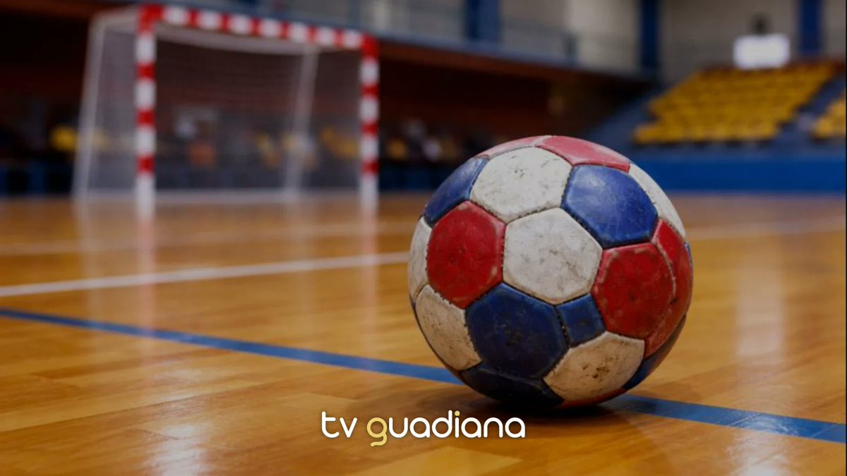 TVguadiana's tweet photo. O FC Porto venceu o Benfica por 37-33 no clássico da terceira jornada do Campeonato Betclic de Andebol.
#desporto #andebol #resultados
https://t.co/ZIJbs4dYno https://t.co/N2fH2Wd5W0