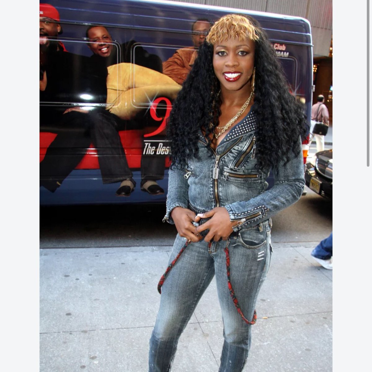 Cocoextraaf's tweet photo. @LaylaBrownsuga @PBkay_ Like 😭 pls btch got better at 43 &amp; that’s ok! https://t.co/eJnzV2UqZw