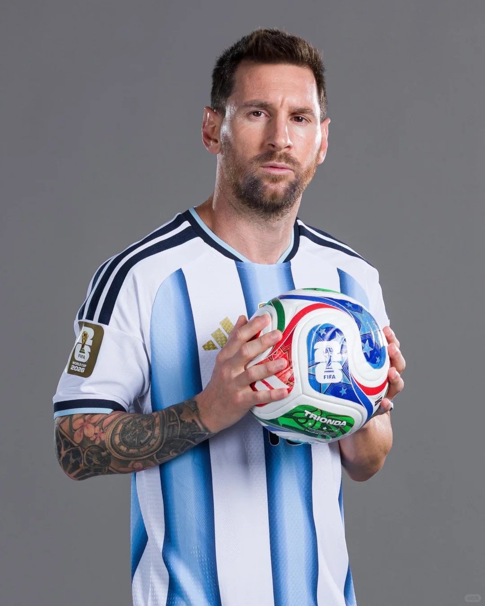 _kitsdo_7777's tweet photo. Hey @grok  , Swap that hairstyle with Messi https://t.co/gsB20h1t0X