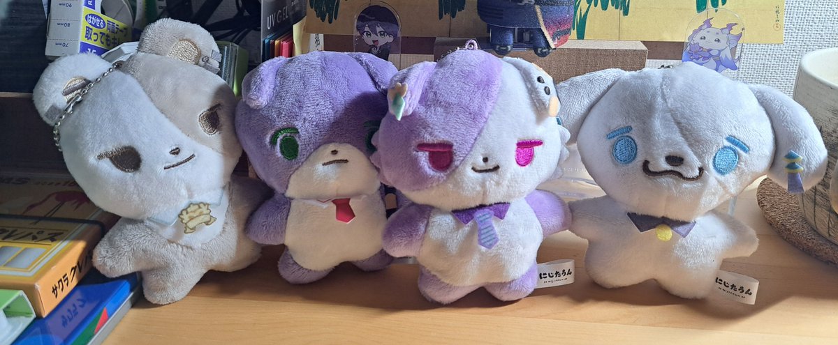 tatuki0's tweet photo. ふわみなとさんたうんさんお迎えして揃ったよろふたうん。 https://t.co/0piczrcG8D