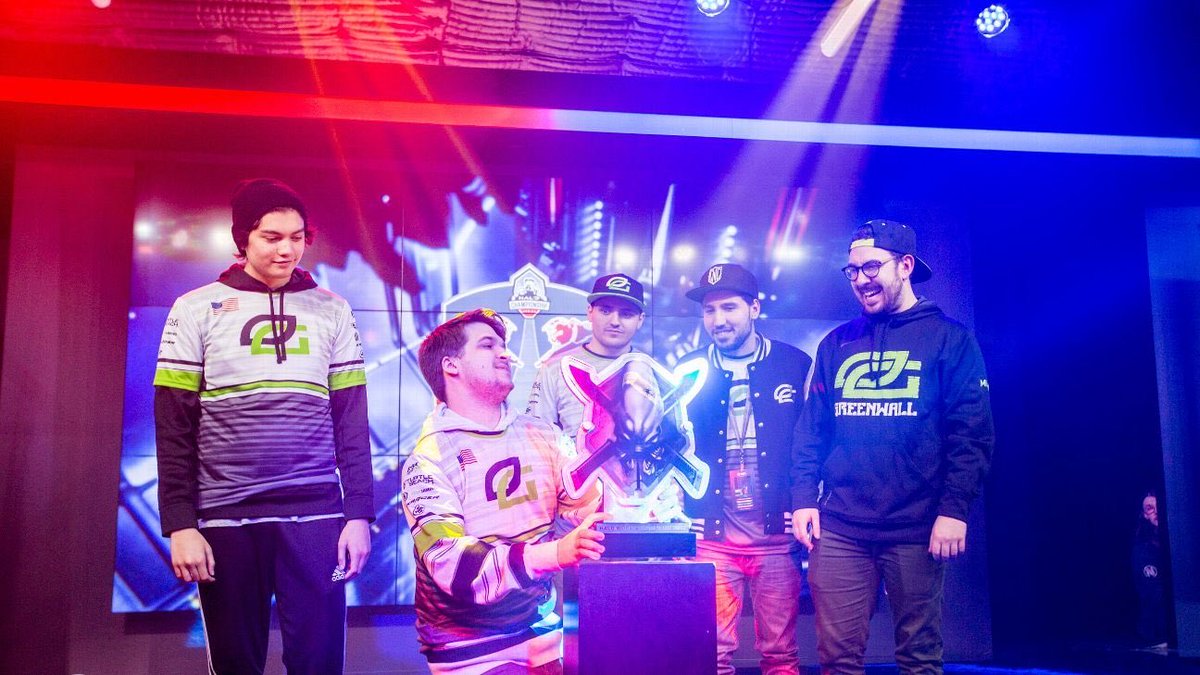 LTriggerTV's tweet photo. 10 years ago today, OpTic Gaming acquired the reigning Halo World Champions.💚

SnakeBite | Royal2 | LethuL | Frosty

Six months later, they would defend their crown under the GreenWall, winning the 2017 Halo World Championship with a 4–0 Grand Final sweep.

One of the greatest roster pickups in OpTic history.🤩🔥