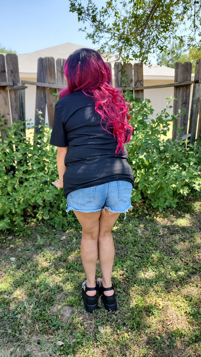 DaisyBlackth0rn's tweet photo. About to to head to San Antonio for the Slaughter to Prevail concert https://t.co/JAvj80nDdZ
