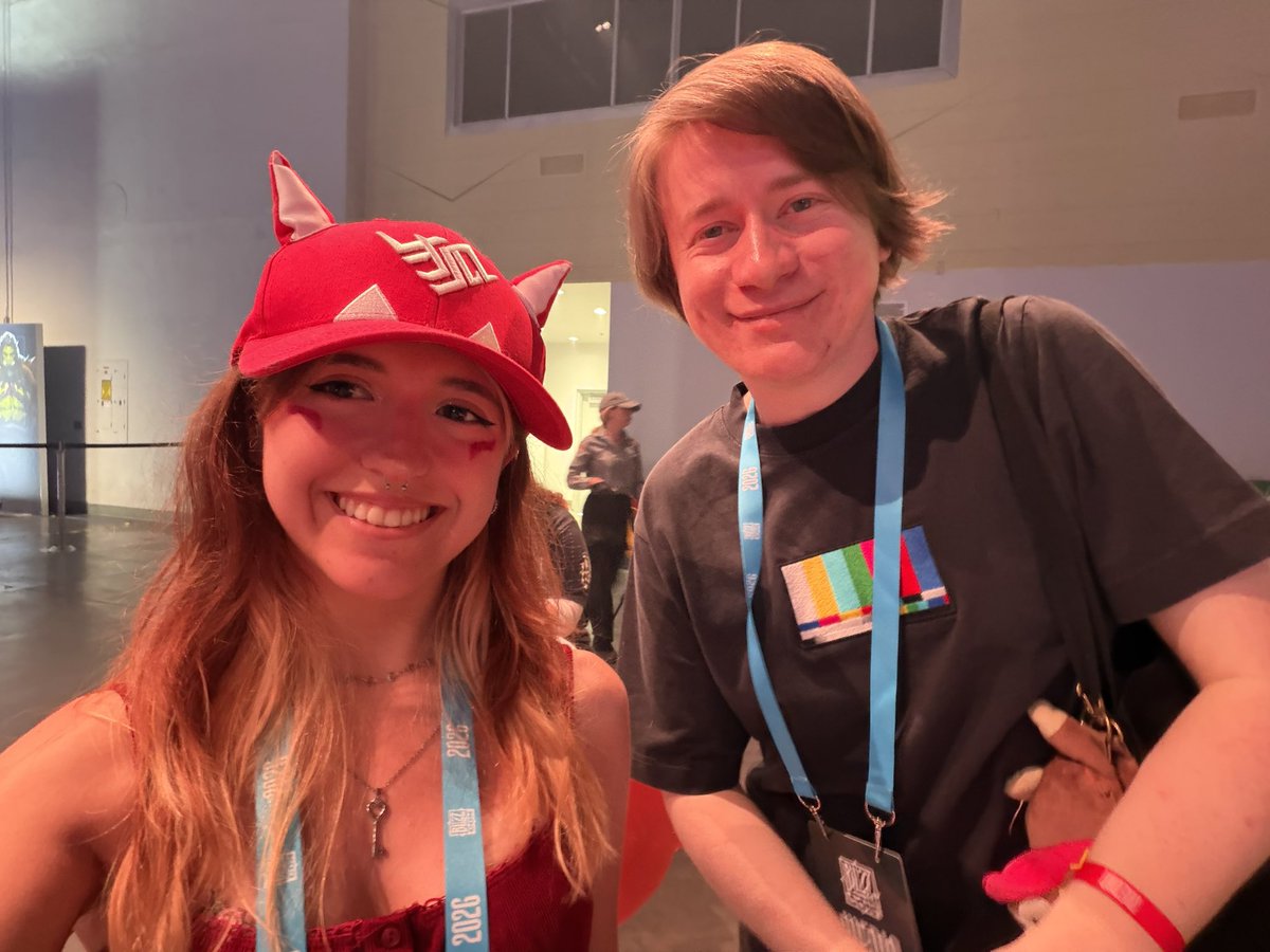 Nydolz's tweet photo. Glad I could meet my fans 😼 https://t.co/tEIbbpMEMH