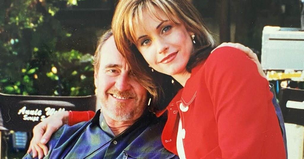 CrockerQueen97's tweet photo. @wescraven would be so excited for @CourteneyCox to direct #Scream8 who better then someone who has been in all 7 films #ForWes #ForHayden @spyglassmediagr @kevwilliamson @NoraZuckerman @ScreamMovies @paramountplus https://t.co/ckPOxjr8QU