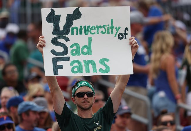 stolimedia's tweet photo. @USFFootball https://t.co/NKiAFjXQhW