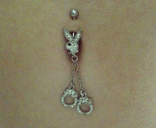 strawbunnybisou's tweet photo. obsessed with these belly rings omg https://t.co/sch72CKUL6
